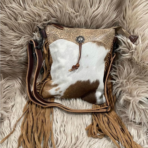 Myra crossbody bag with fringe - Picture 5 of 5